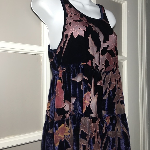 STARING AT STAR ⭐️ BABY DOLL TANK DRESS - Picture 2 of 8